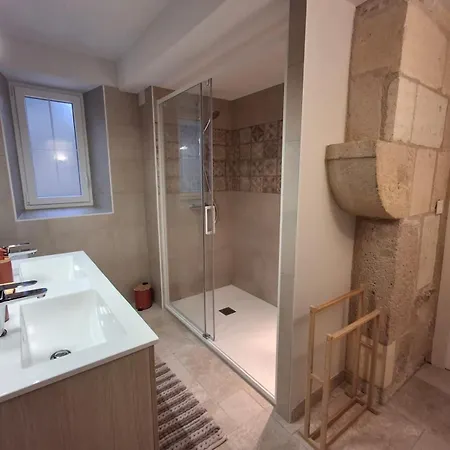Le Clos Des Halles Feriehus